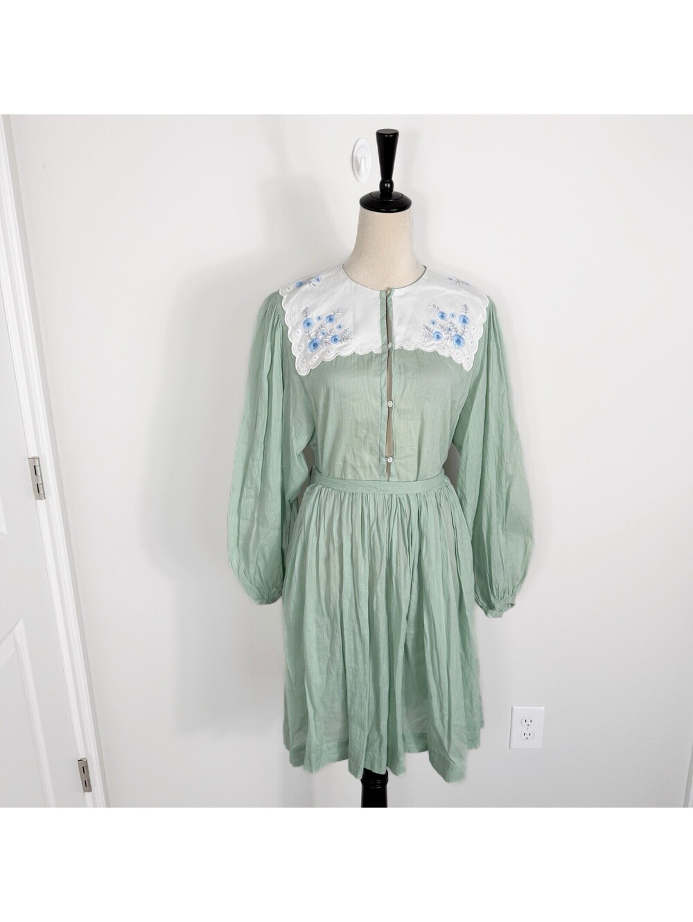 Innika Choo Sea Foam Green Embroidered Bib Collar Belted Dress One Size